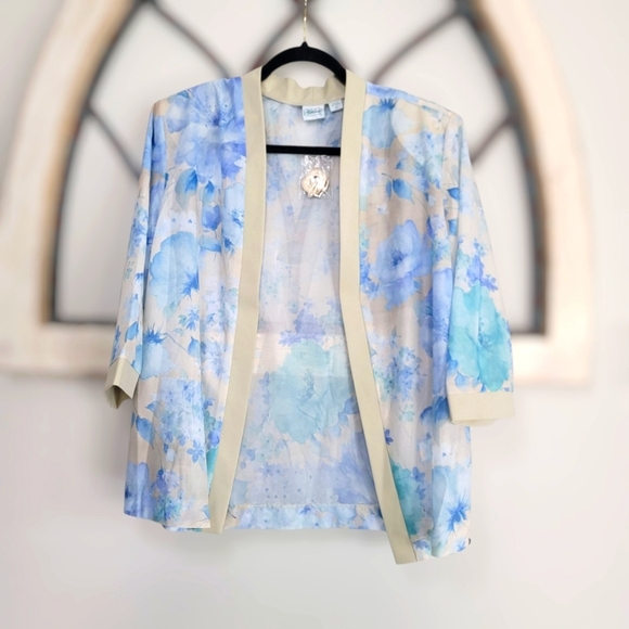 *NWOT* Haband, Chiffon Blue Floral Dipped hem Kimono Jacket / Cover Up SZ LP - Picture 1 of 6
